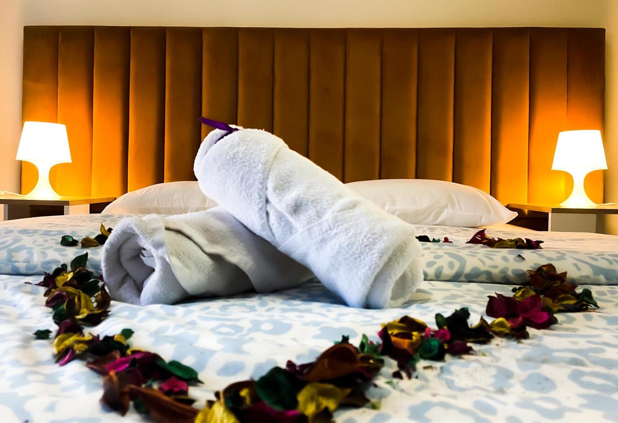 Cozy And Fully Equipped For Comfort And Luxury, Near The Train Station And Facing Hilton Air Conditioner Apartment Tanger